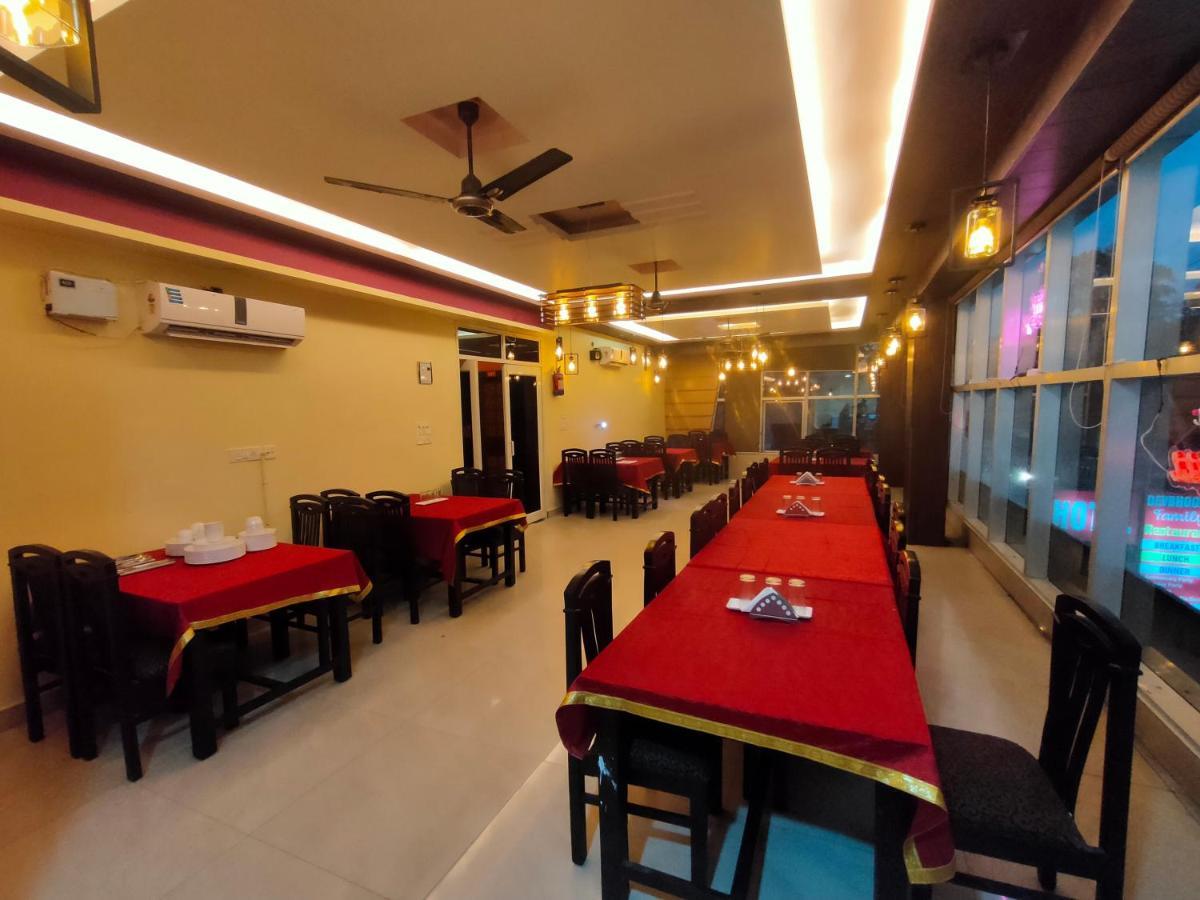 Hotel Dev Bhoomi Inn Rishīkesh Екстериор снимка